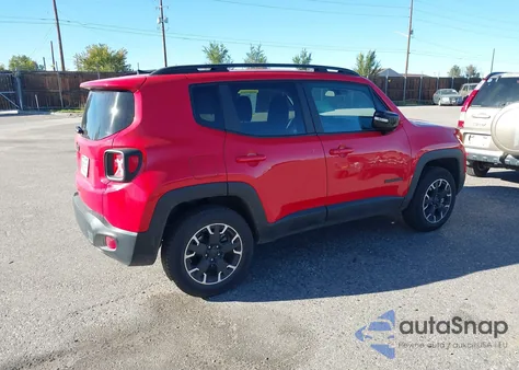 2023 Jeep Renegade Upland 4X4 z USA, uszkodzony, nr VIN ZACNJDB12PPP64837